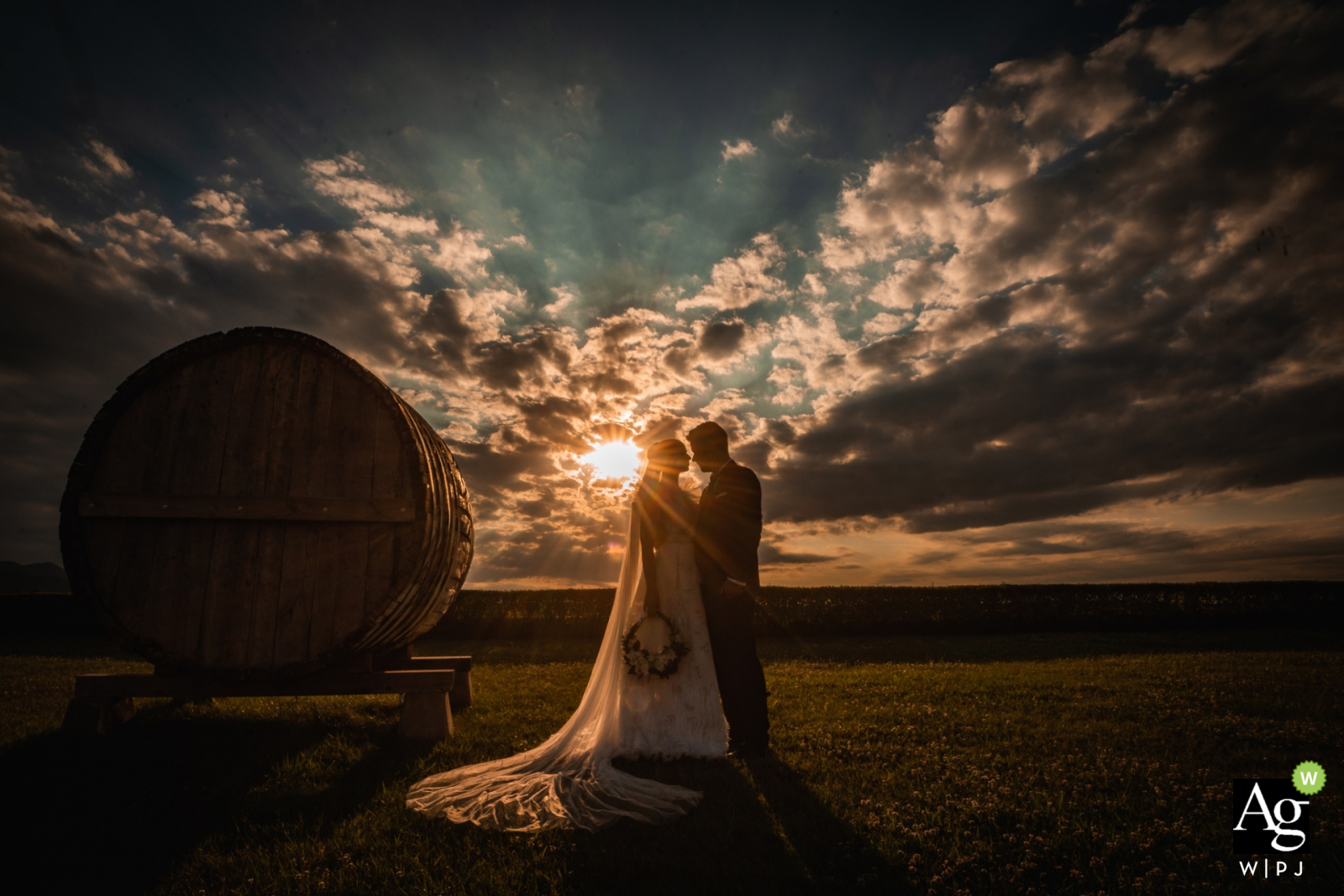 Katarzyna Estate, Svilengrad, Bulgarie Lieu de mariage Photo | Coucher de soleil et amour, mariée et le marié