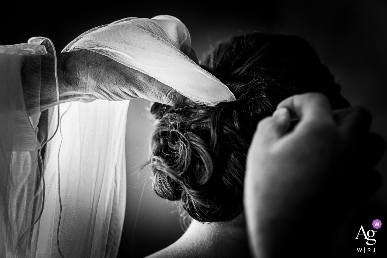 Villa la Palagina wedding veil detail taken  the moment before fixing the hair