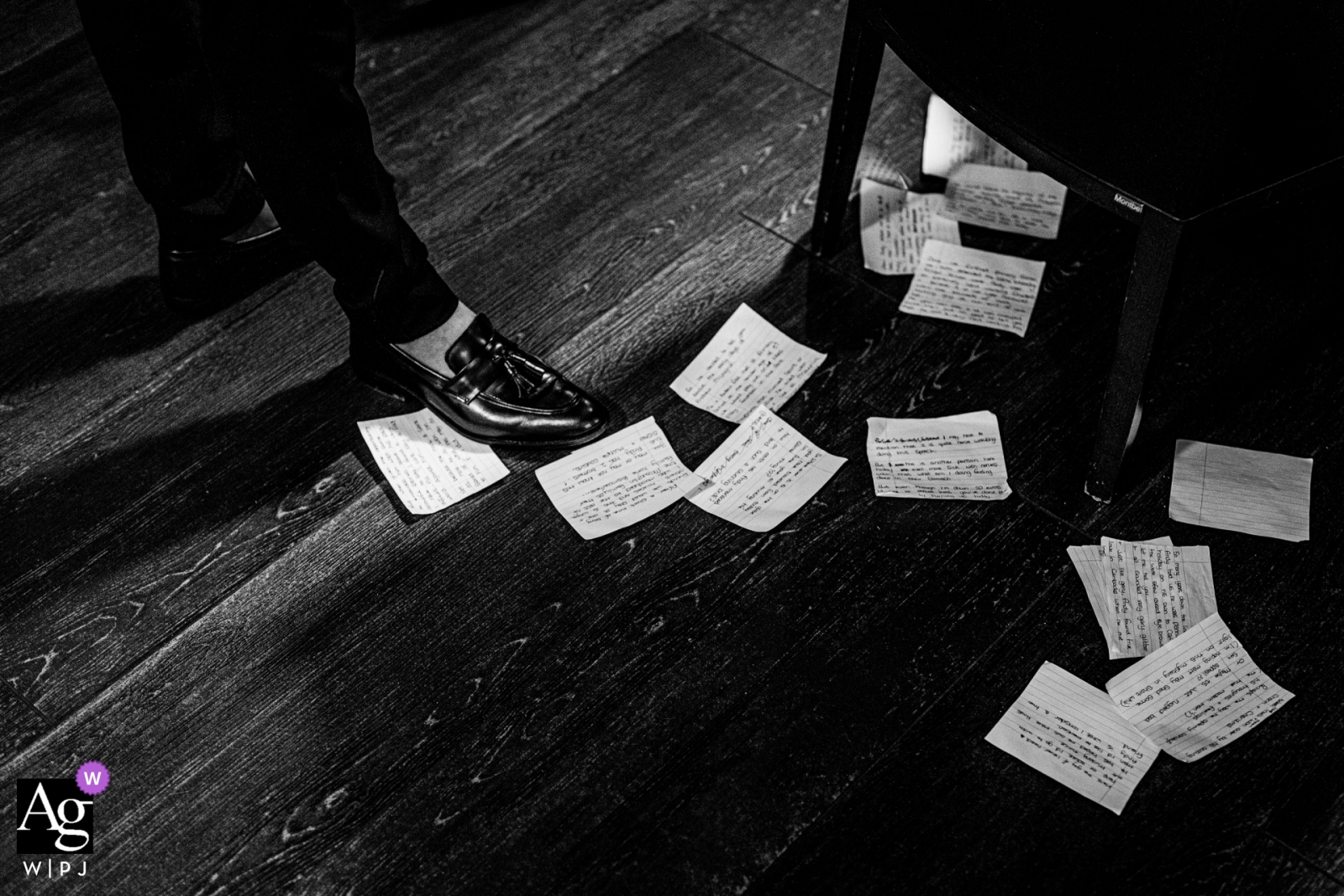 En marge restaurant, Aureville, France wedding venue Detail image of the speech notes on the floor En marge restaurant, Aureville, France wedding venue. Details of the speech notes on the floor.