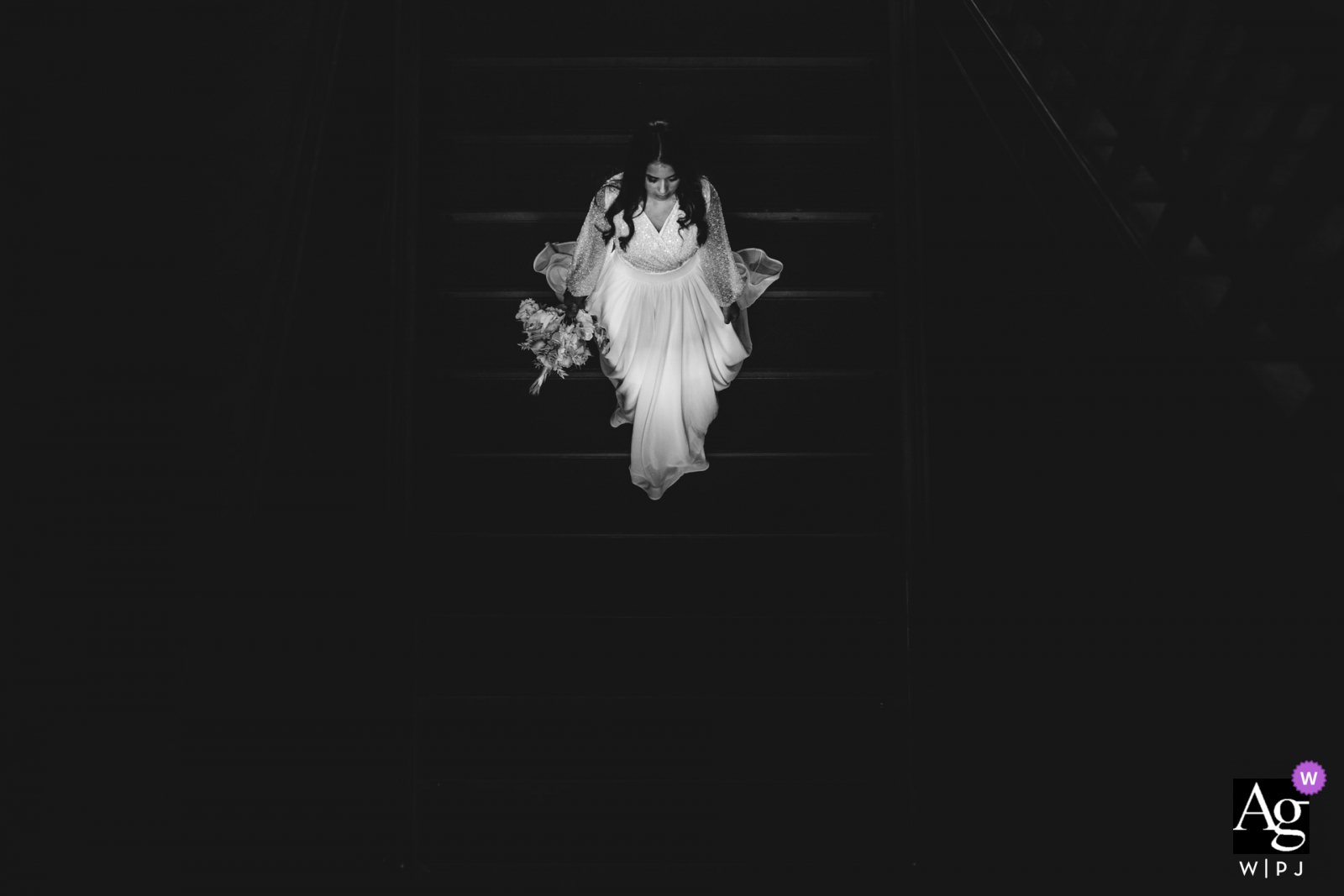 Portrait de mariée en noir et blanc après la cérémonie de mariage à Zurich