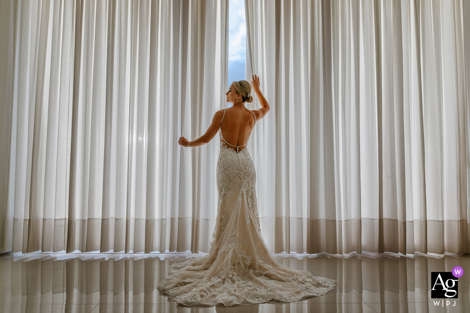 Casa dos Noivos - Feliz - Brazil Bridal wedding portrait amid the curtains