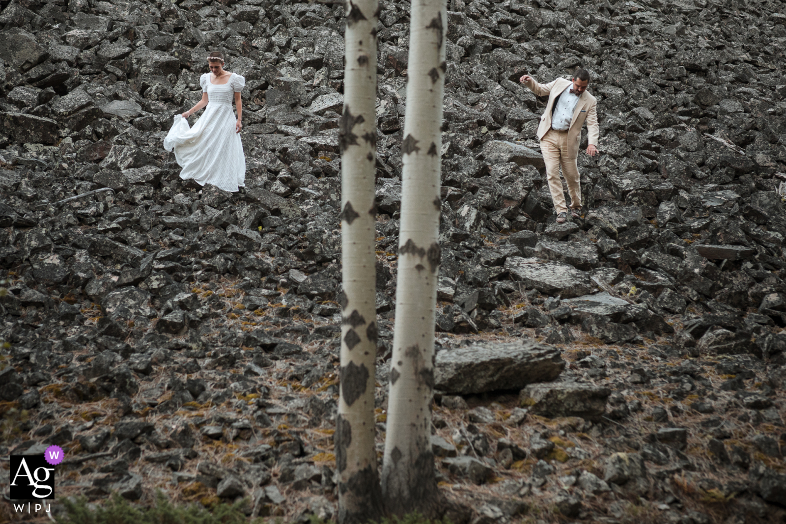 Rock Creek, Montana, imagens criativas de casamento de pedras e árvores solitárias