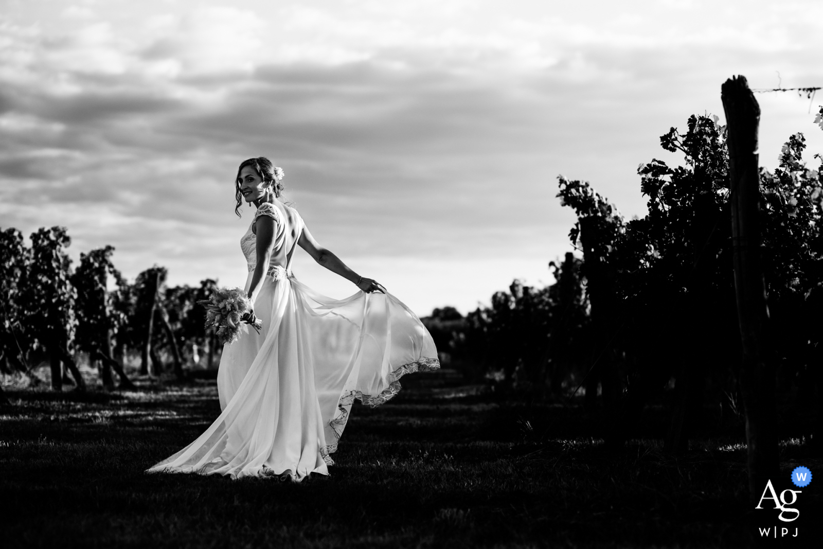 Chateau La Hitte, France artistic wedding bridal in the vineyard 