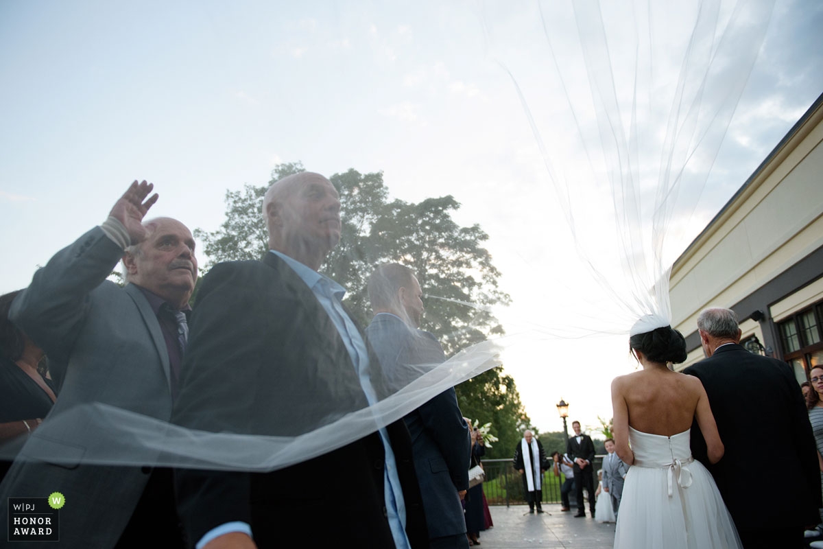 Photo: <a href="https://www.wpja.com/photos/top-honor-award-documentary-wedding-photographer/2165646"> Blazej Sendzielski - Photographe de mariage aux États-Unis </a> Blazej Sendzielski est un photographe de mariage primé du NY WPJA.