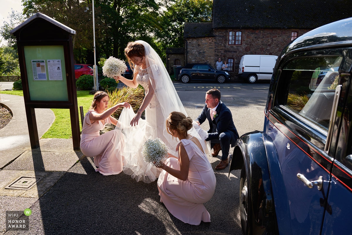 Foto: <a href="https://www.wpja.com/photos/top-honor-award-documentary-hedding-photographer/2163001"> Ian Bursill - Hochzeitsfotograf aus Großbritannien </a> Ian Bursill ist ein preisgekrönter Hochzeitsfotograf der LEI WPJA
