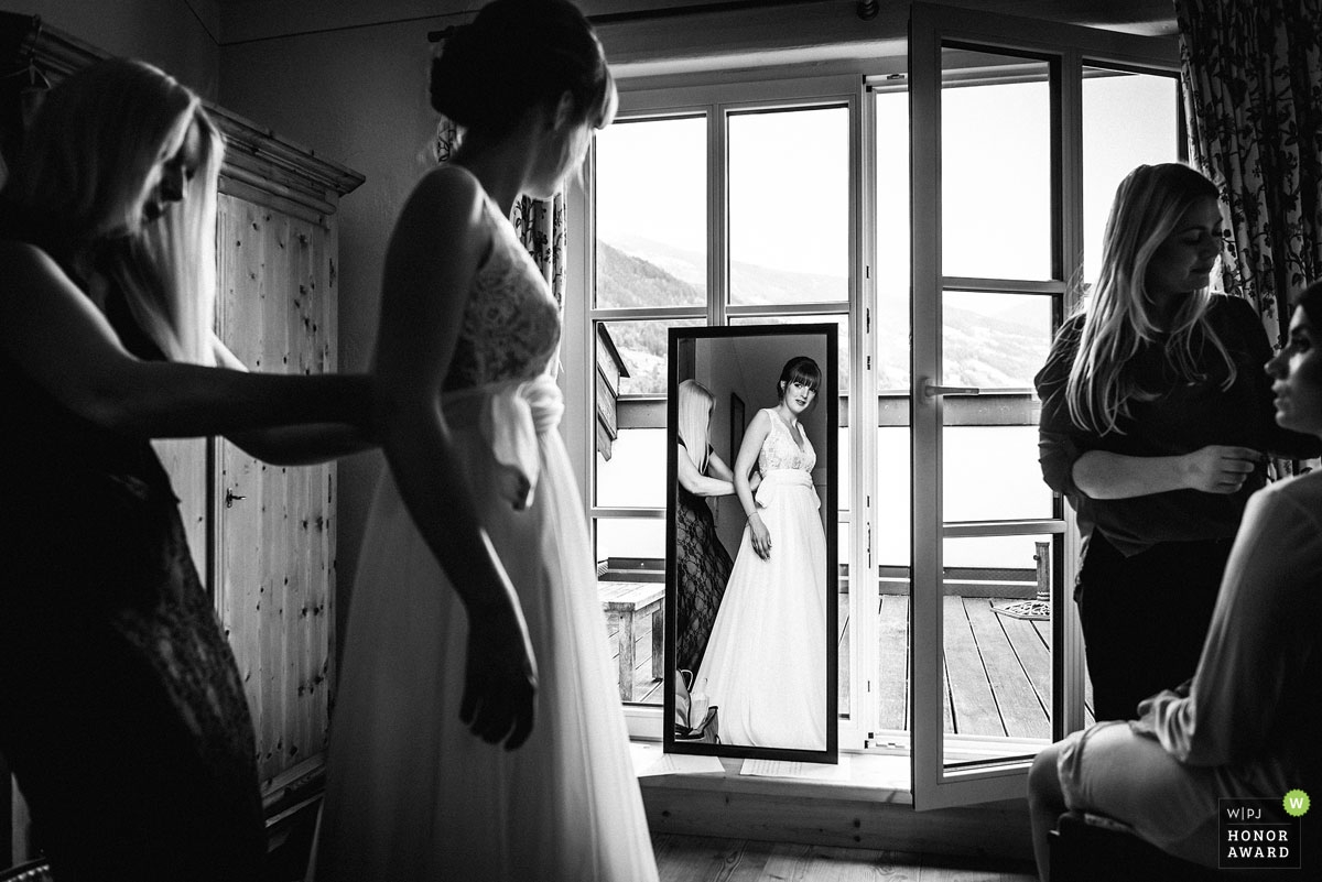 Photo: <a href="https://www.wpja.com/photos/top-honor-award-documentary-wedding-photographer/2164461"> Samo Rovan - photographe de mariage en Slovénie </a> Samo Rovan est un photographe de mariage primé de la WPJA