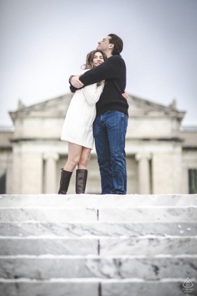 On the grand steps of the Cleveland Museum of Art in Cleveland, Ohio, the couple stands together, their bond highlighted by the striking architecture and the history that the museum embodies.