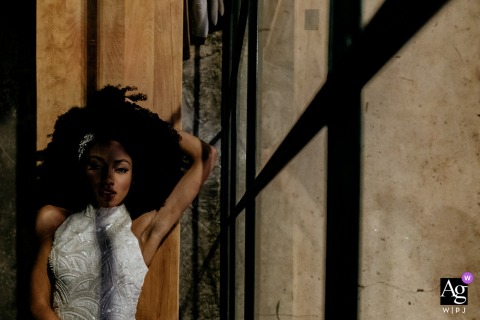 Retrato de la novia de Covadonga el día de la boda con gran iluminación