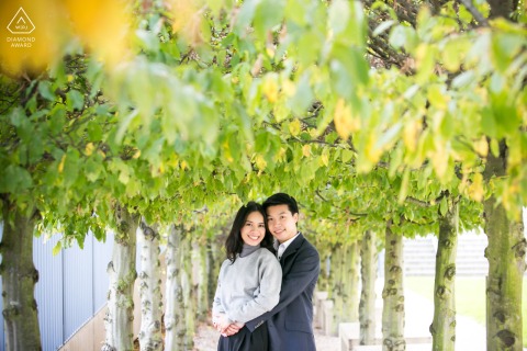  A couple in Greenwich, London is preparing to tie the knot soon, as evidenced by their romantic portrait in a row of trees