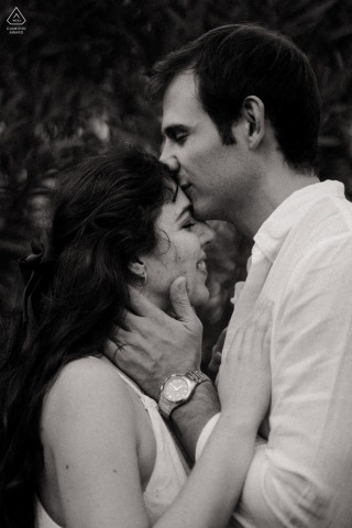 This striking black and white vertical portrait at Château Bellefontaine, Baron, captures an intimate and shared complicity between the couple in the form of a beautiful, close-up kiss.