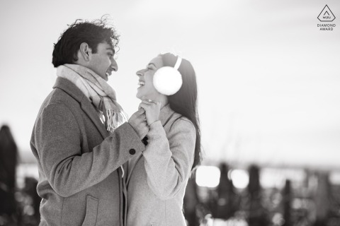 At Kondiaronk Belvedere in Montreal, the couple pose together for their pre-wedding session in BW, surrounded by natural beauty.