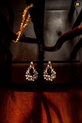 Delicate wedding jewelry is elegantly displayed in Avignon, each piece sparkling and adding a refined, personal touch to the day’s ensemble.