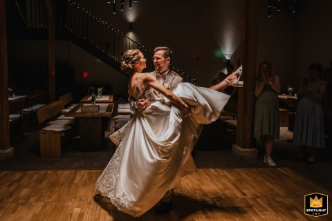A dramatic lift highlights the opening dance for the newlyweds at Kloster Engelthal in Ingelheim, Germany, delighting their guests as the couple takes the floor with energy and style.