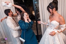 No Janela in São Paulo, Brazil fills with family joy there, where faces, gestures, and shared laughter gather into a warm and unmistakably collective celebration.