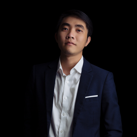 Portrait of Ho Chi Minh Wedding Photographer Tuan Duong Ho Chi Minh Wedding Photographer Tuan Duong - Vietnam