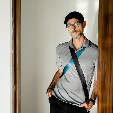 Lifestyle portrait of Andrea Martinetti, Avignon-based wedding photographer and WPJA member in Vaucluse, France.