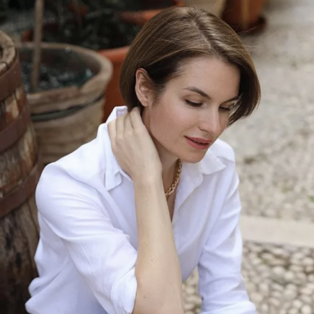 Lifestyle portrait of Frankfurt wedding reportage photographer Irina Albrecht of Hesse, Germany Frankfurt documentary wedding photography by Irina Albrecht of Hesse Germany