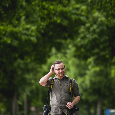 Ritratto del fotografo di reportage matrimoniale inglese Jason Huckle di Aaron Storry Fotografo di matrimoni di East Midlands e Northamptonshire, Jason Huckle
