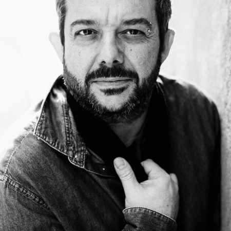 Portret de Laurent Piccolillo photographe de mariage à Béziers, Frankrijk Portrait de Laurent Piccolillo, huwelijksfotograaf voor Frankrijk en Occitanie