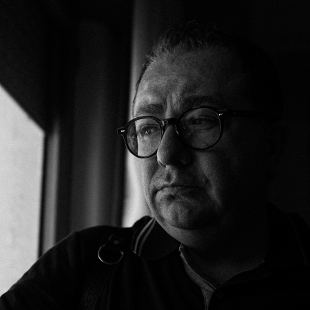 Portrait of Teramo wedding photographer Giancarlo Malandra, of Abruzzo Italy Giancarlo Malandra Italian Destination Wedding and Elopement Photojournalist