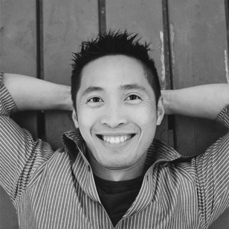 Seattle, WA is home to wedding photojournalist Siang Loo