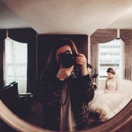 Autoportrait de Florence photojournaliste de mariage Azzurra Biagi, de Toscane, Italie Photojournaliste de mariage à Florence Azzurra Biagi, de la Toscane, Italie