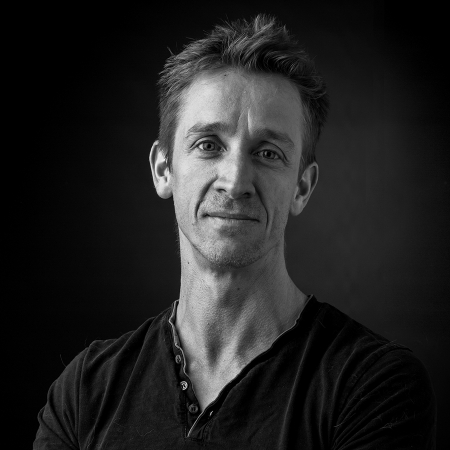 Studio portrait of Strasbourg wedding photographer Marck Yvan, of Alsace, Grand Est, France Strasbourg wedding and elopement pictures by Marck Yvan, a Alsace based photographer from Grand Est