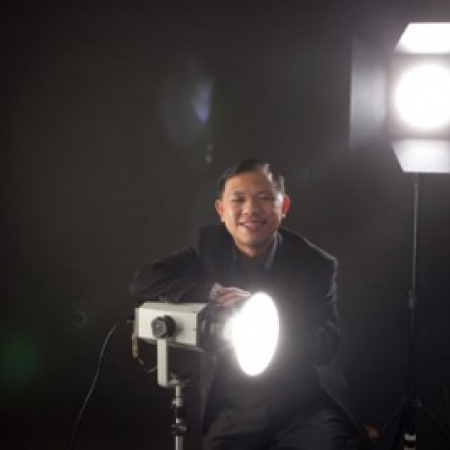 Dave Wong is een full-time professionele huwelijksfotograaf in Singapore.