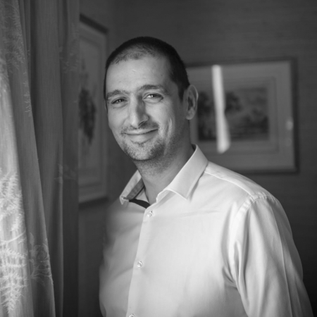 Portret Raffi Mardirossian, paryska fotografia ślubna Raffi Mardirossian, fotograf ślubny z Paryża we Francji