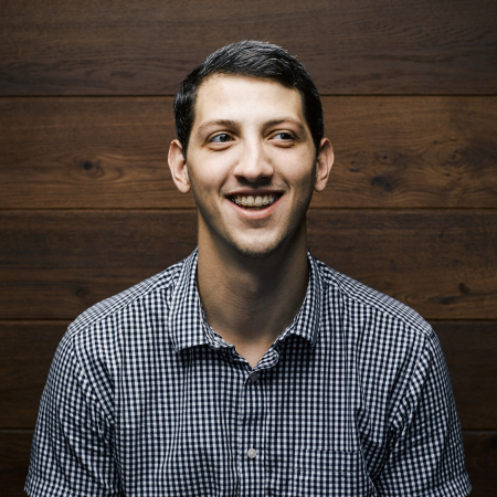 Stephen Grigoriou is a New Hampshire based wedding photographer in Nashua