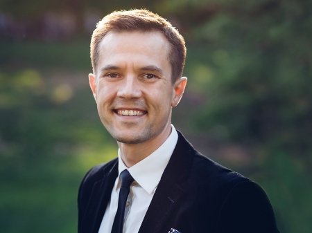 New York City is home to wedding photographer Blazej Sendzielski