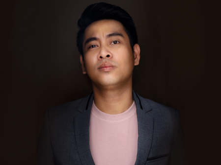 Portrait en studio du photographe de mariage Ho Chi Minh Huy Nguyen du Vietnam Photographie de mariage à Ho Chi Minh par Huy Nguyen du Vietnam