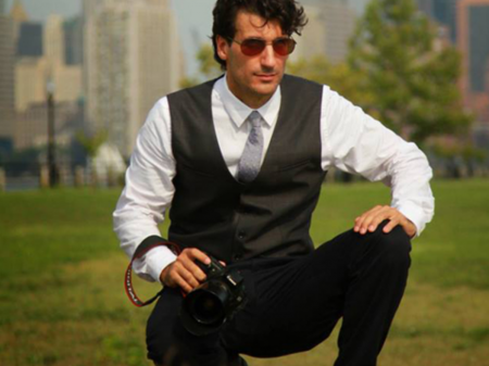 Louis Schroder is een full-time huwelijksfotojournalist in New Jersey.
