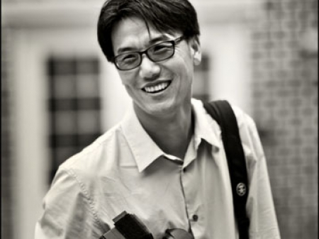 Photographe de mariage en Virginie, Daniel Min Portrait de Daniel Min, photographe de mariage à Williamsburg