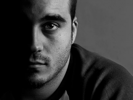 Portrait en studio du photographe de mariage torontois Anthony Maccari d'Ontario Canada Photographie de mariage en Ontario et à Toronto par Anthony Maccari du Canada
