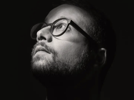 Portrait of Xavier Delion, professional wedding photographer from Moselle, Grand Est, France