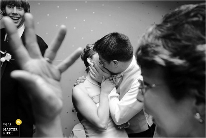 Foto di: <a href="https://www.wpja.com/contests/2006-summer/emotion/51941"> Joseph Gidjunis - Stati Uniti </a> Fotografo di matrimoni Joseph Gidjunis della Pennsylvania, Stati Uniti