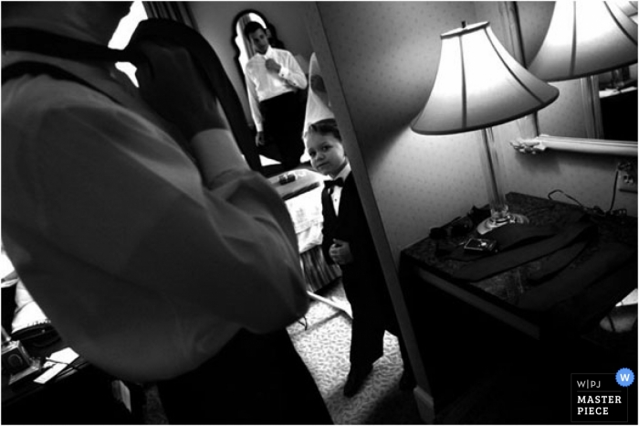 Photo by: <a href="https://www.wpja.com/contests/2006-summer/kids/52156">Sam Dean - United States</a> Wedding Photographer Sam Dean of Virginia, United States