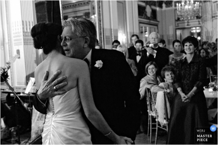 Photo de: <a href="https://www.wpja.com/contests/2007-brides-magazine/dancing/56336"> Connie Miller - États-Unis </a> Photographe de mariage Connie Miller du Massachusetts, États-Unis