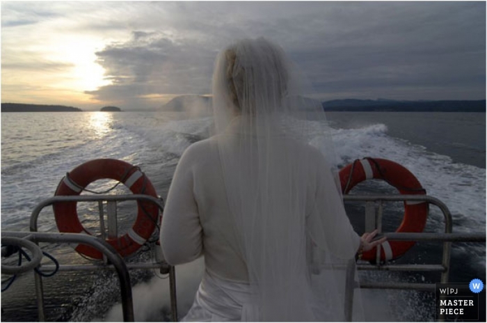 Photo by: <a href="https://www.wpja.com/contests/2007-q4/transportation/101011">Christina Craft - Canada</a> Wedding Photographer Christina Craft of British Columbia, Canada