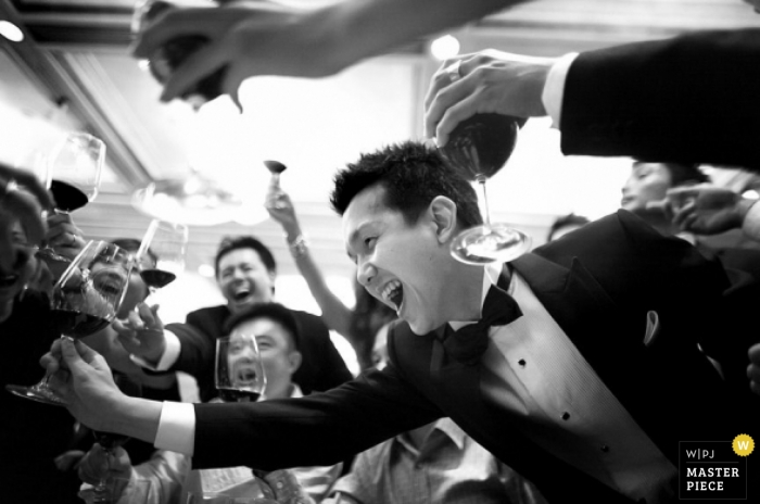 Photo: <a href="https://www.wpja.com/contests/2008-q4/toasting/95281"> Yu Hsin Seah - Singapour </a> Photographe de mariage Yu Hsin Seah, Singapour