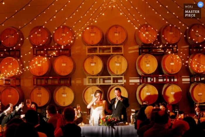 Photo par: <a href="https://www.wpja.com/contests/2008-q4/toasting/95416"> Charlie Gesell - États-Unis </a> Photographe de mariage Charlie Gesell of, États-Unis