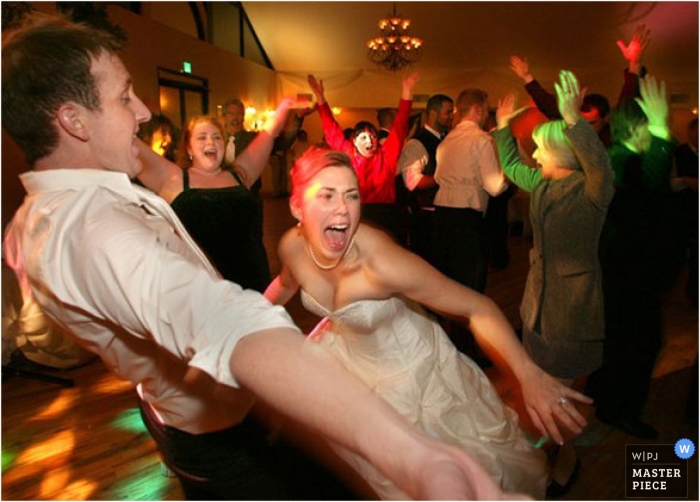 Photo by: <a href="https://www.wpja.com/contests/2006-winter/action/55791">Brian Walski - United States</a> Wedding Photographer Brian Walski of Colorado, United States