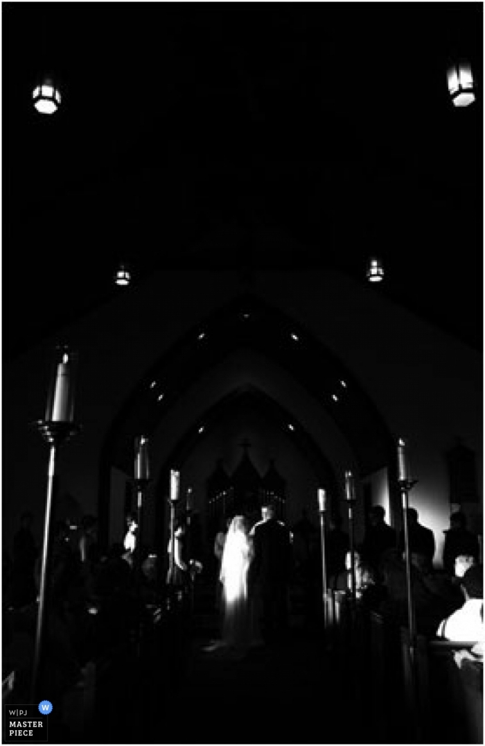Photo by: <a href="https://www.wpja.com/contests/2006-winter/scene-setters/54766">Shane Snider - United States</a> Wedding Photographer Shane Snider of North Carolina, United States