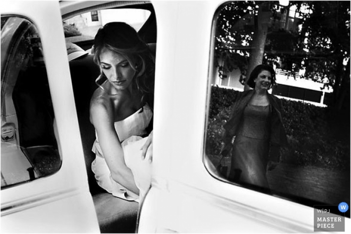 Photo by: <a href="https://www.wpja.com/contests/2006-winter/transportation/102311">Susan Stripling - United States</a> Wedding Photographer Susan Stripling of Florida, United States