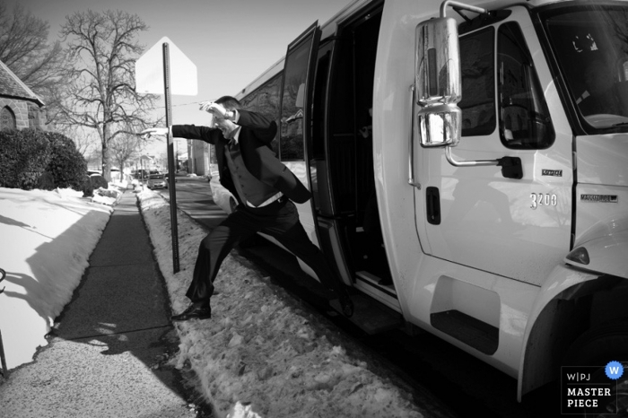 Photo by: <a href="https://www.wpja.com/contests/2011-q2-contest/transportation/701636">Kenny Pang - United States</a> Wedding Photographer Kenny Pang of New York, United States