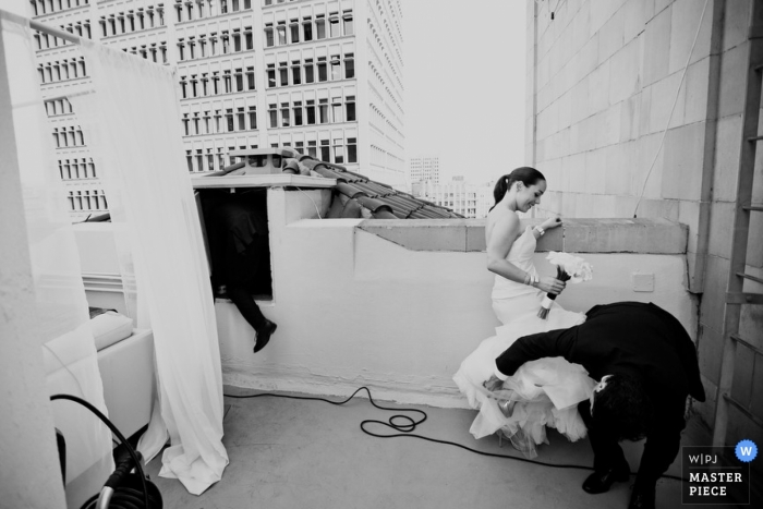 Photo by: <a href="https://www.wpja.com/contests/2011-q3-contest/humor/766601">Joel Schroeder - United States</a> Wedding Photographer Joel Schroeder of Oregon, United States