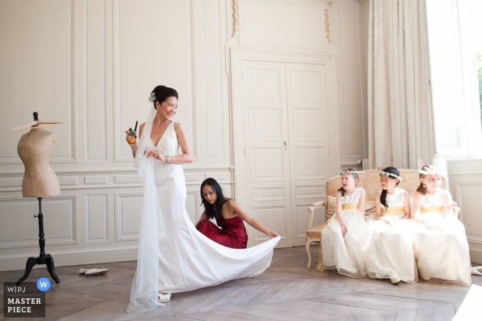 Photo par: <a href="https://www.wpja.com/contests/2012-q3-contest/getting-ready/955346"> Maxime Desessard - France </a> Photographe de mariage Maxime Desessard de, France