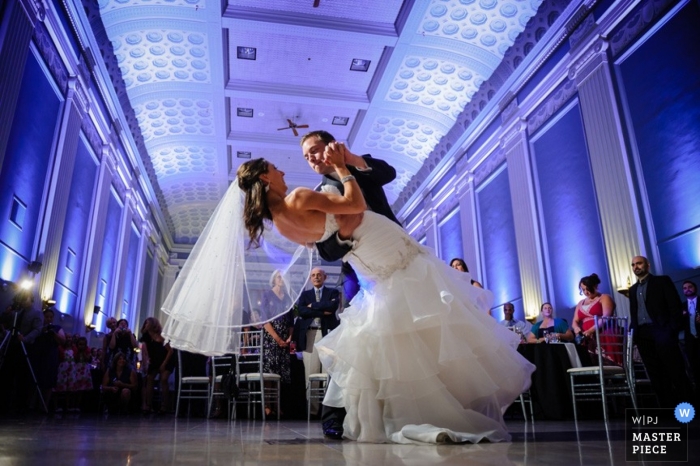 Foto door: <a href="https://www.wpja.com/contests/2012-q3-contest/dancing-action/1001151"> Mitch Wojnarowicz - Verenigde Staten </a> Huwelijksfotograaf Mitch Wojnarowicz uit New York, Verenigde Staten
