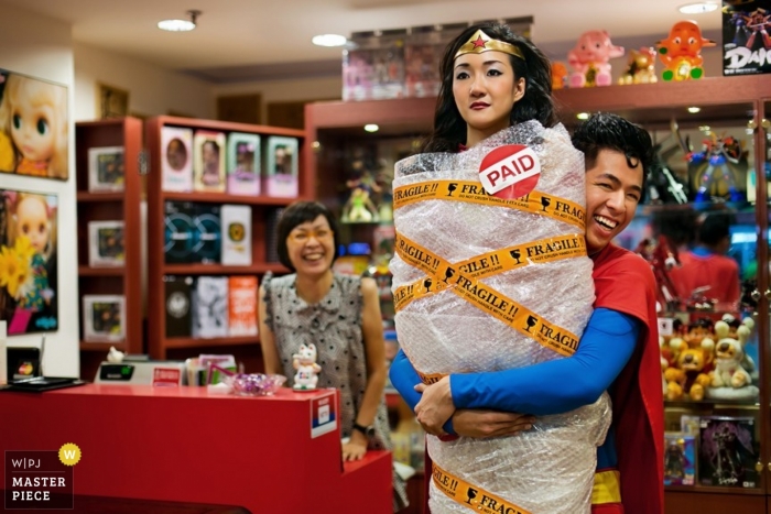 Photo by: <a href="https://www.wpja.com/contests/2012-q4-contest/engagement-portrait/1047526">Raymond Phang - Singapore</a> Wedding Photographer Raymond Phang of , Singapore